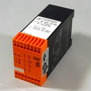 0040954 DOLD BD5987 SAFETY RELAY
